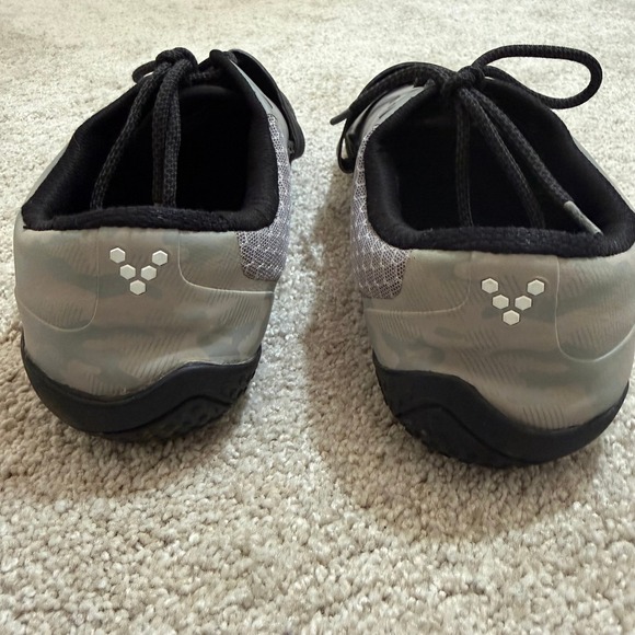 Vivobarefoot Motus Mens Barefoot Training Shoes Grey Camo Sneakers‎ EU 42 US 9